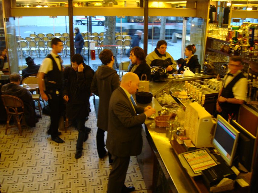 Cafe de la mairie, st sulpice, paris
