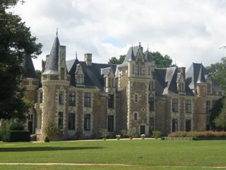 Yoga Chateau